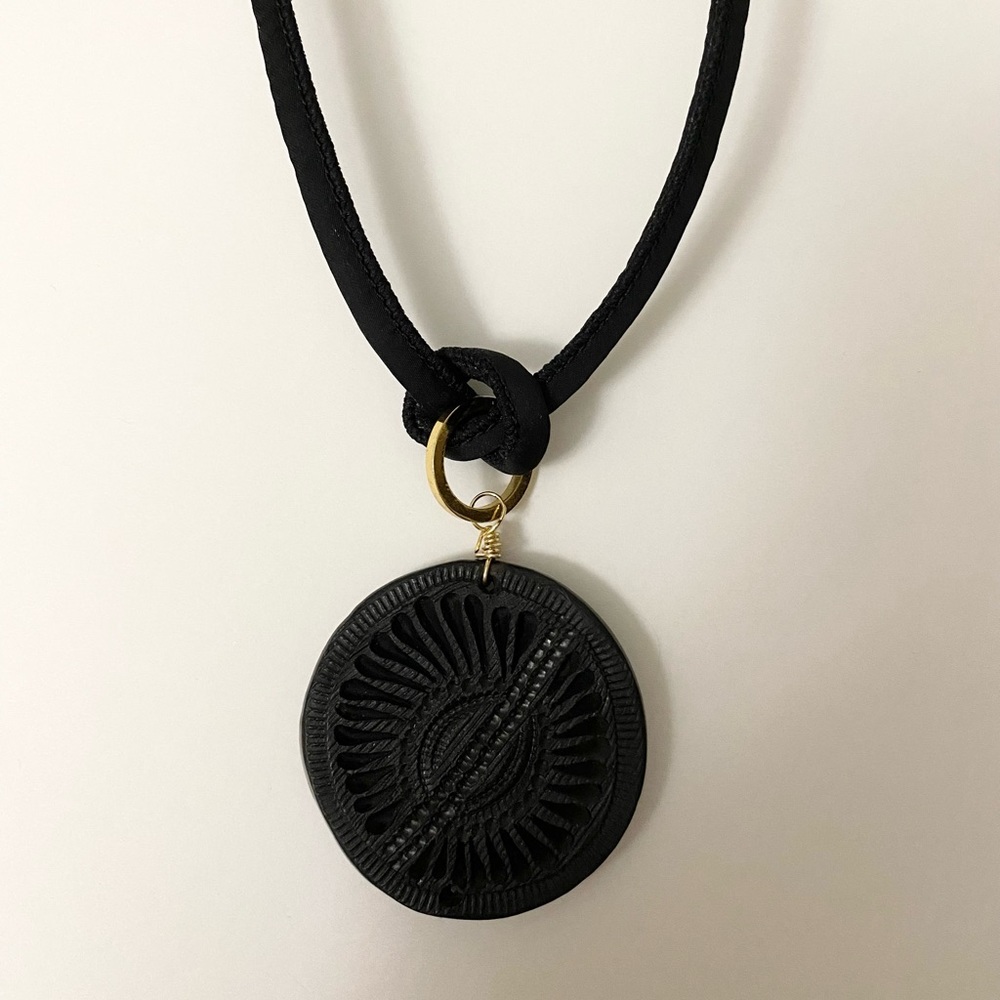 Boho Chunky Black Circle Pendant Necklace